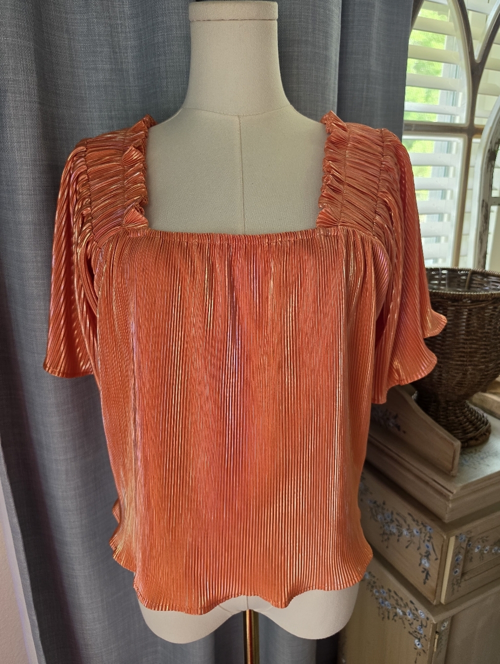 Queen Of Sparkles Coral Flowy Top